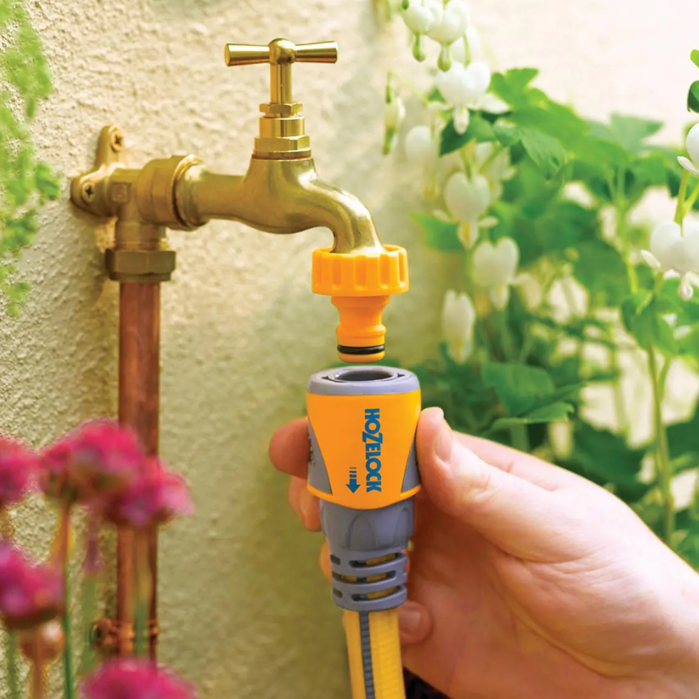Hozelock Hose Connector Plus – ½″ / ⅝″ Soft-Touch